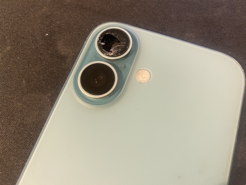 【カメラレンズ交換】iPhone 16のカメラレンズ割れも即日改善！